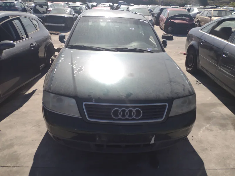 AUDI A6 BERLINA (C4)