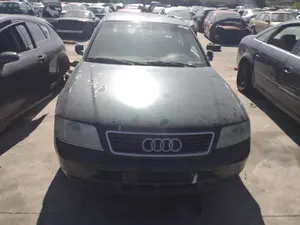 AUDI A6 BERLINA (C4) foto 1