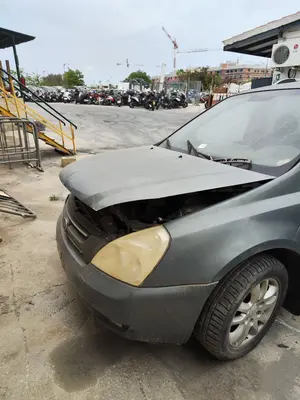KIA CARNIVAL foto 3