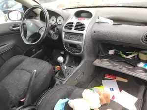PEUGEOT 206 BERLINA 4-PT. foto 9