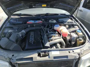 AUDI A4 BERLINA (B5) foto 3