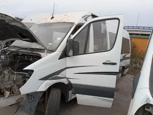 MERCEDES-BENZ SPRINTER II KOMBI foto 2