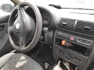 SEAT LEON (1M1) foto 6