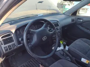 TOYOTA AVENSIS VERSO (M20) foto 4