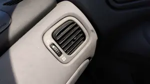 NISSAN ALMERA (N16/E) foto 5