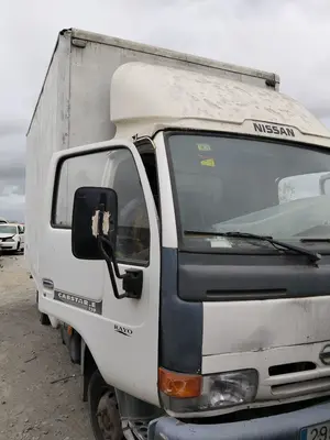NISSAN CABSTAR E foto 2