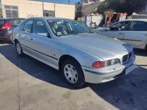 BMW SERIE 5 BERLINA (E39) foto 4