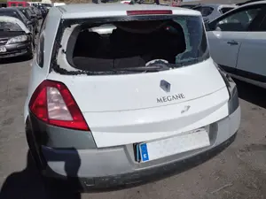 RENAULT MEGANE II BERLINA 3P foto 4