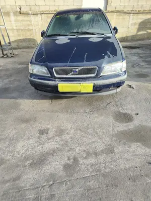 VOLVO S40 BERLINA foto 2
