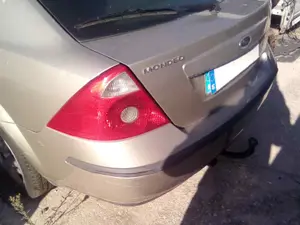 FORD MONDEO BERLINA (GE) foto 3