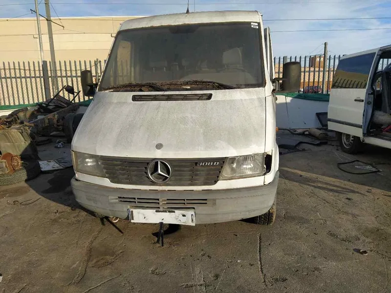 MERCEDES-BENZ SPRINTER FURGÓN (901-904)
