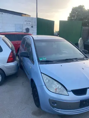 MITSUBISHI COLT CZ3 BERL. 5 (Z30A) foto 3