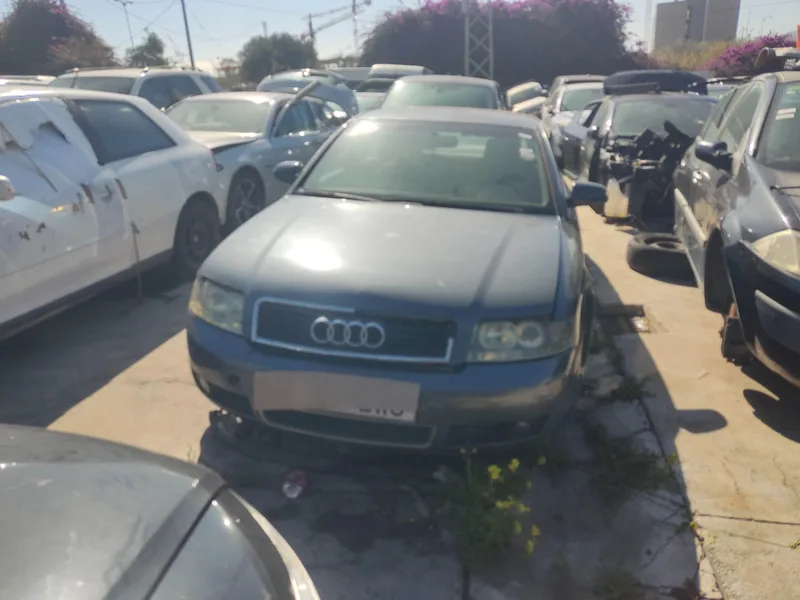 AUDI A4 BERLINA (8E)