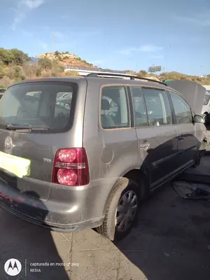 VOLKSWAGEN TOURAN (1T2) foto 5