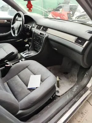 AUDI A6 BERLINA (4B2) foto 5
