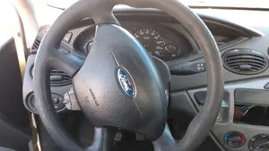 FORD FOCUS BERLINA (CAK) foto 21