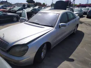 MERCEDES-BENZ CLASE S (BM 220) BERLINA foto 10