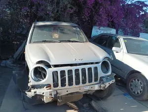 JEEP CHEROKEE (KJ) foto 1