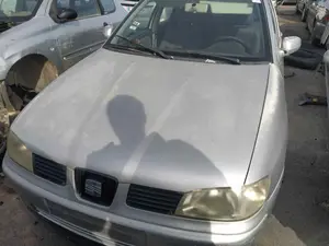 SEAT CORDOBA BERLINA (6K2) foto 1