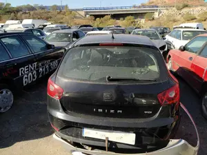 SEAT IBIZA BERLINA (6J5) foto 7