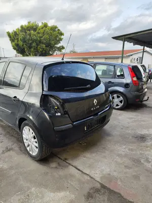 RENAULT CLIO III foto 5