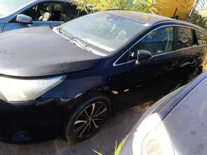 TOYOTA AVENSIS CROSS SPORT (T27) foto 3