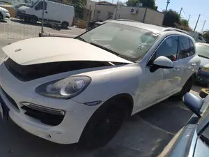 PORSCHE CAYENNE (TIPO 92A) foto 4
