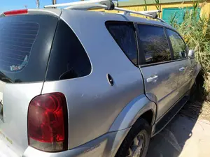 SSANGYONG REXTON foto 3