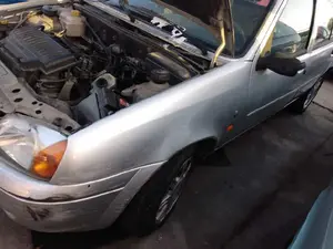 FORD FIESTA BERLINA (DX) foto 3