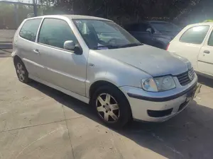 VOLKSWAGEN POLO III BERLINA (6N2) foto 2
