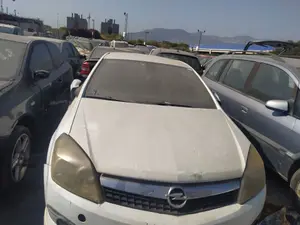 OPEL ASTRA H GTC foto 1
