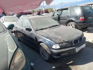 BMW SERIE 3 BERLINA (E46) foto 2