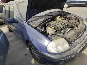 RENAULT CLIO II FASE I (B/CB0) foto 2