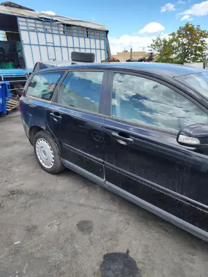 VOLVO V50 FAMILIAR foto 10