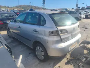 SEAT IBIZA (6L1) foto 4