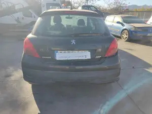 PEUGEOT 207 foto 3