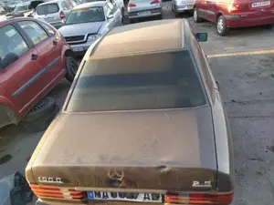 MERCEDES-BENZ 190 (BM 201) foto 5