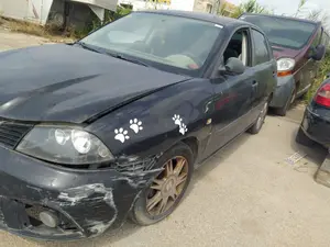 SEAT IBIZA (6L1) foto 3