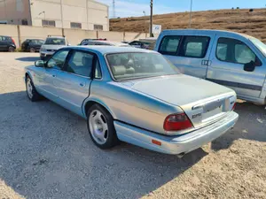 JAGUAR XJ foto 8