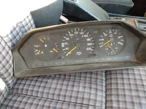 MERCEDES-BENZ CLASE E (BM 124) BERLINA foto 4