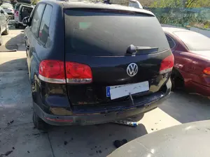 VOLKSWAGEN TOUAREG (7LA) foto 6
