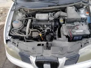 SEAT IBIZA (6L1) foto 4
