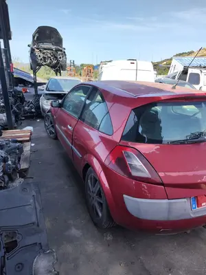 RENAULT MEGANE II BERLINA 3P foto 3