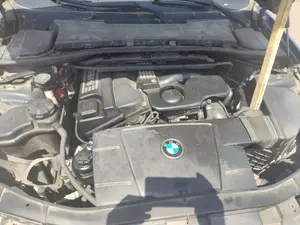 BMW SERIE 3 BERLINA (E90) foto 4