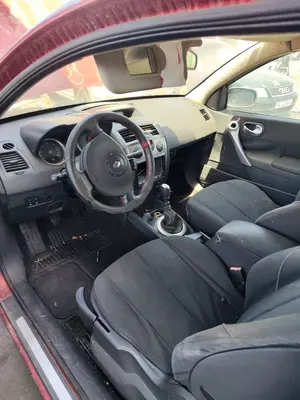 RENAULT MEGANE II BERLINA 3P foto 5