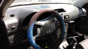 TOYOTA AVENSIS BERLINA (T22) foto 10