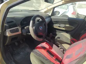 FIAT GRANDE PUNTO (199) foto 4