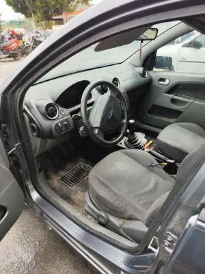 FORD FIESTA (CBK) foto 3