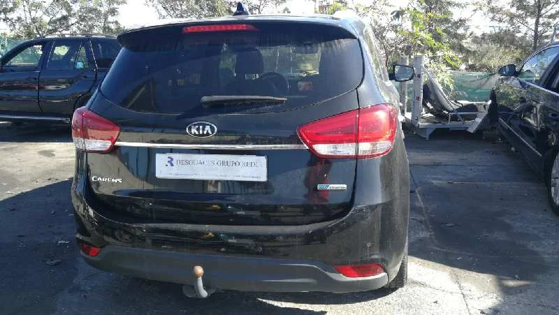 KIA CARENS (RP)
