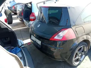 RENAULT MEGANE II BERLINA 5P foto 9